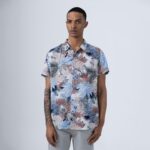 ΚΟΝΤΟΜΑΝΙΚΟ ΠΟΥΚΑΜΙΣΟ TROPICAL PRINT REGULAR FIT