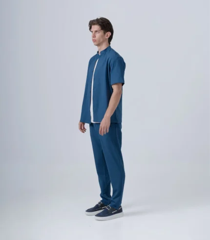 ΑΝΔΡΙΚΟ ΥΦΑΣΜΑΤΙΝΟ ΣΕΤ ΜΕ MAO OVERSHIRT & ΠΑΝΤΕΛΟΝΙ ΜΕ ΛΑΣΤΙΧΟ & ΚΟΡΔΟΝΙ –ΜΠΛΕ