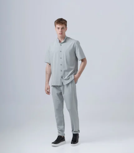 ΑΝΔΡΙΚΟ ΥΦΑΣΜΑΤΙΝΟ ΣΕΤ ΜΕ MAO OVERSHIRT & ΠΑΝΤΕΛΟΝΙ ΜΕ ΛΑΣΤΙΧΟ & ΚΟΡΔΟΝΙ –ΓΚΡΙ