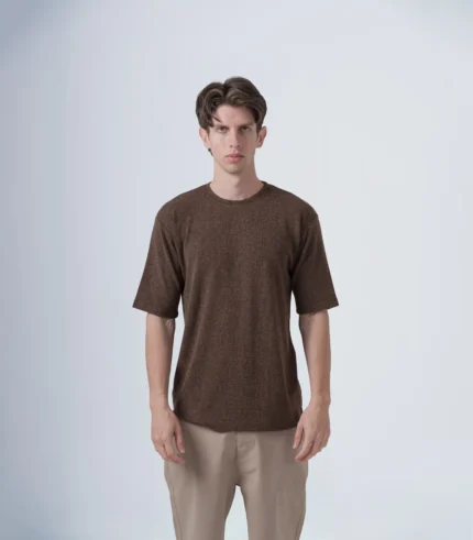 Ανδρικό καφέ T-shirt slim fit ασύμμετρο