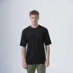 Ανδρικό μαύρο χειμερινό T-shirt με λεπτή πλέξη