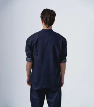 Ανδρικό τζιν overshirt με μάο γιακά και τσέπες
