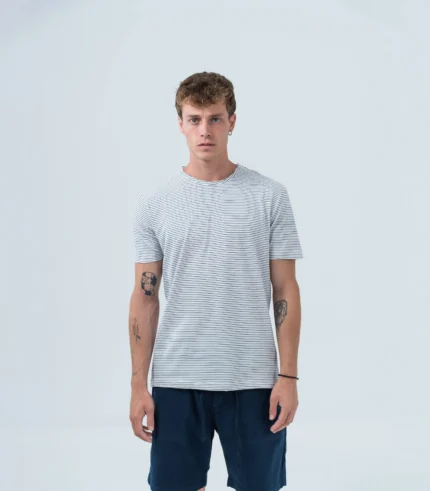 Ανδρικό βαμβακερό t-shirt με λεπτή ρίγα λευκό μαύρο
