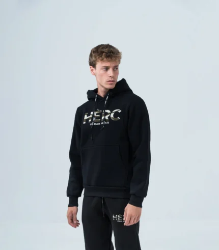 Ανδρικό μαύρο φούτερ με κουκούλα, επένδυση fleece και στάμπα παραλλαγής