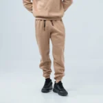 Ανδρική μονόχρωμη φόρμα fleece και λάστιχο -Μπέζ σκούρο